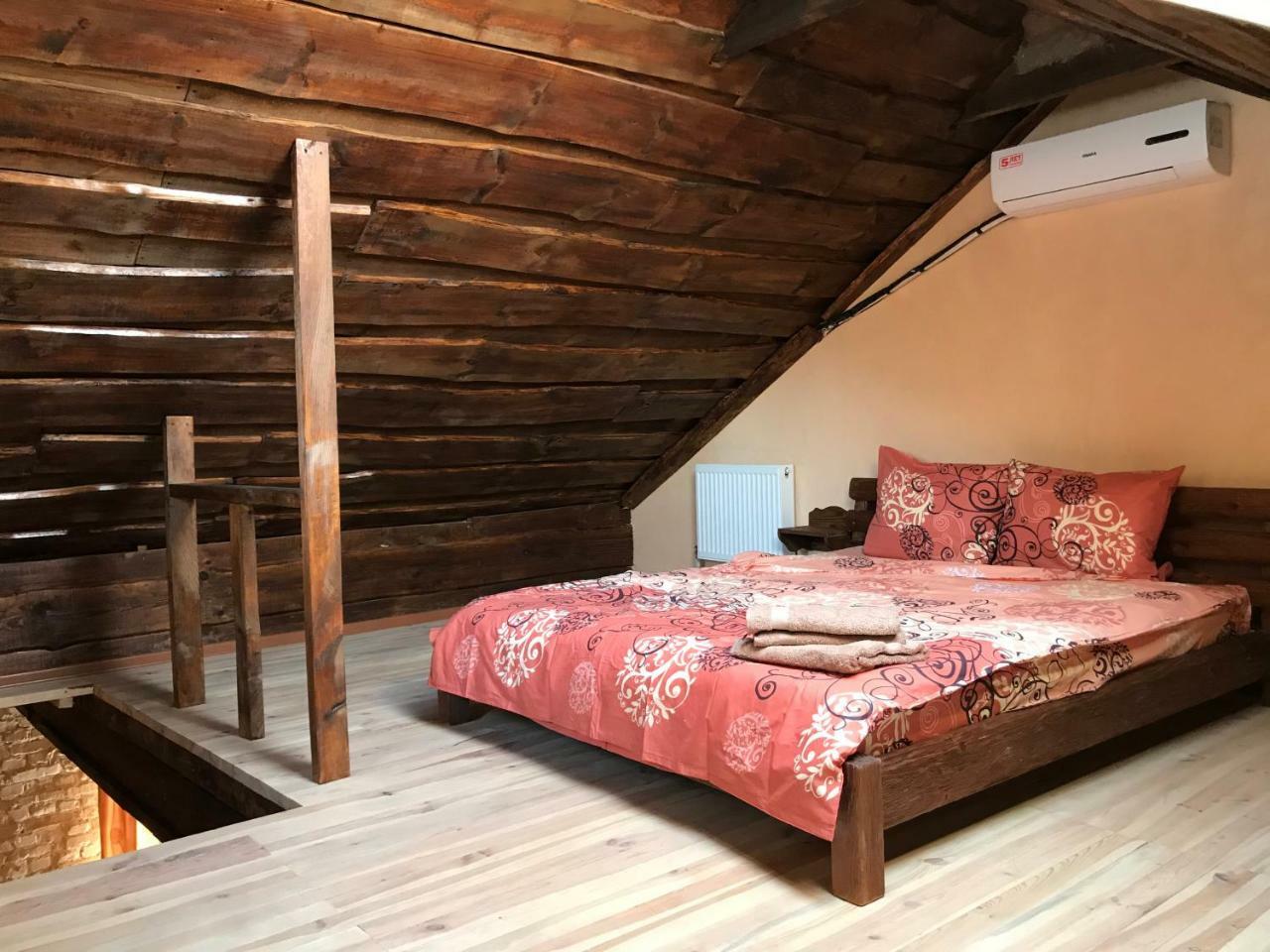 Two-Floor Apartments And Studio 2-Х Этажные Апартаменты И Студия В Самом Центре Харков Екстериор снимка
